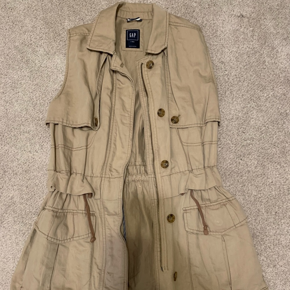 GAP Cargo Vest Tall